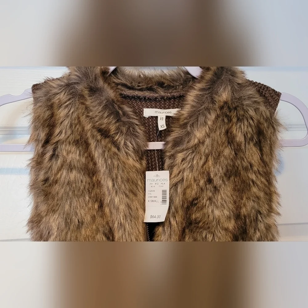 NWT $64 Women's Size XS Maurices Brown Faux Fur No Sleeve Vest Brand New Cute! - Picture 2 of 9